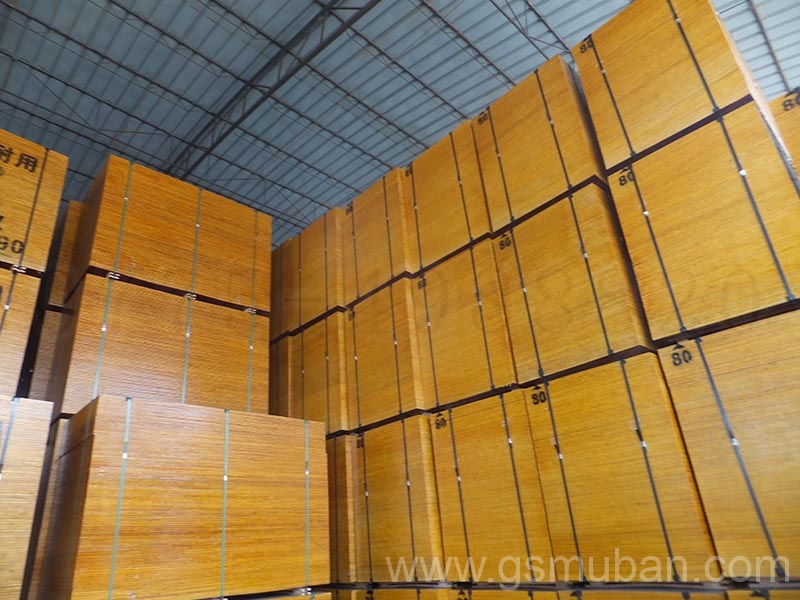 東莞建筑模板1220*2440*12mm多少錢一張？