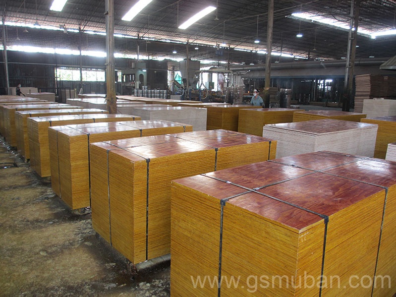 建筑模板選購(gòu)技巧 廠家教你五個(gè)重點(diǎn)!