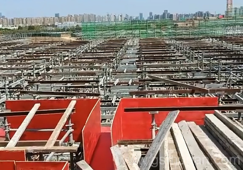 工地上木模板回收價(jià)是多少?二手模板如何選購(gòu)